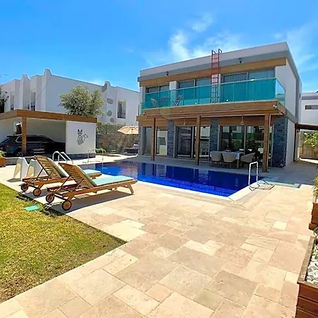 Ultra Luxury Private With Swimming Pool 호텔